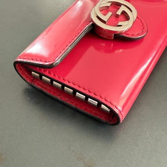 EUC Gucci Red Patent Key Case Chain Wallet Silver Dust bag cards Logo Pink - Picture 12 of 13